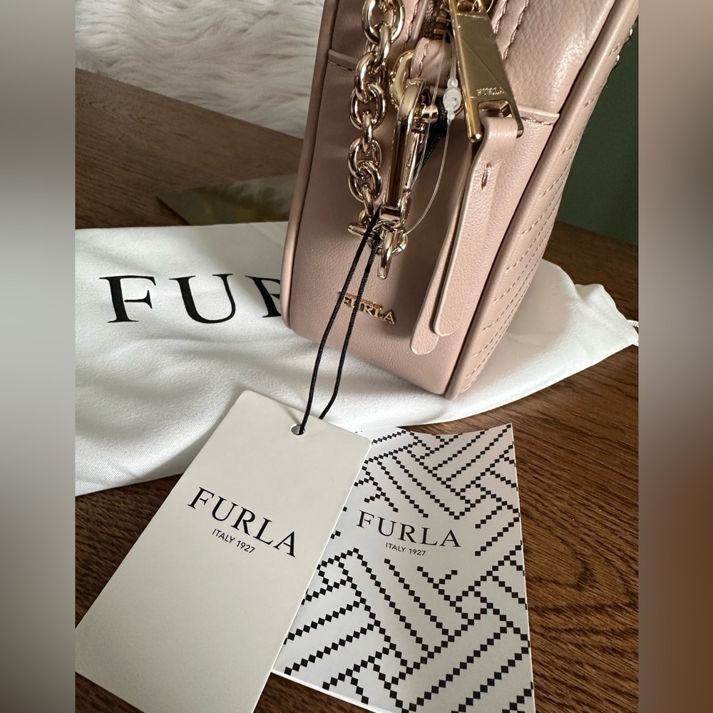 NWT! NEW! Furla Swing Blush Quilted Wave Leather Crossbody Bag -Women - Picture 7 of 7